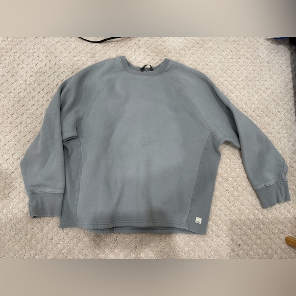 Vuori Tops - Vuori Pullover Crewneck Sweatshirt in dusty blue
